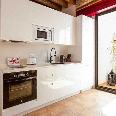 Precioso Apartamento Con Patio Y Dos Habitaciones En El Barrio De Picasso Málaga Exteriör bild