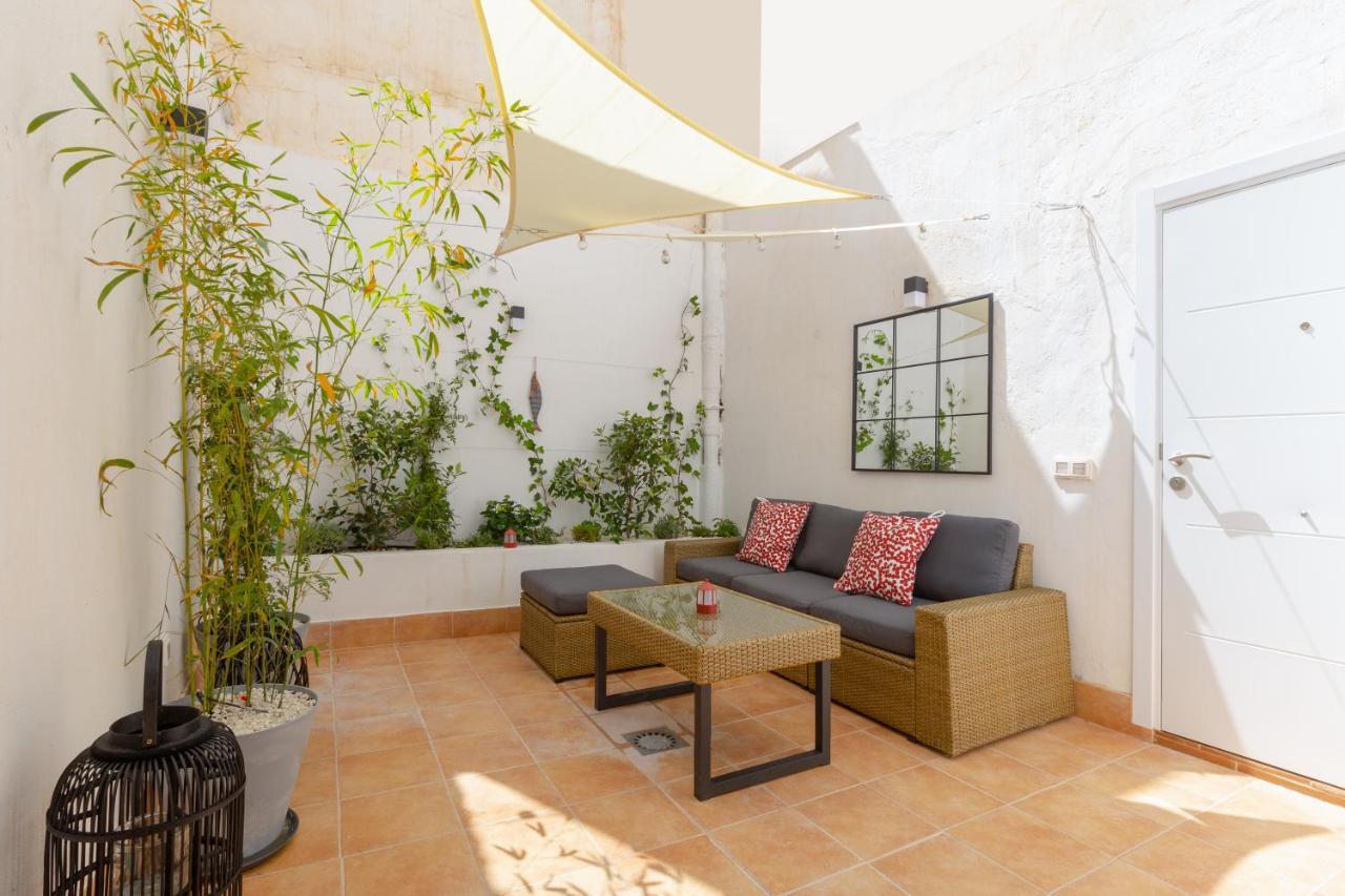 Precioso Apartamento Con Patio Y Dos Habitaciones En El Barrio De Picasso Málaga Exteriör bild